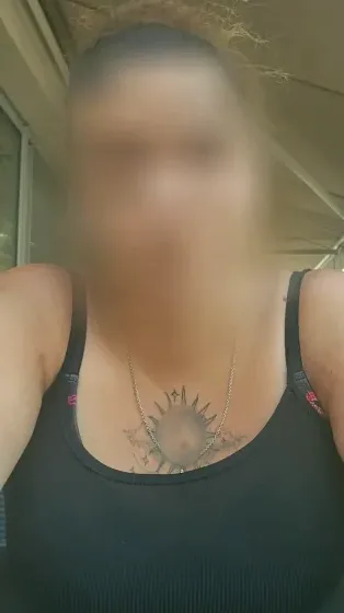 Amira, 37