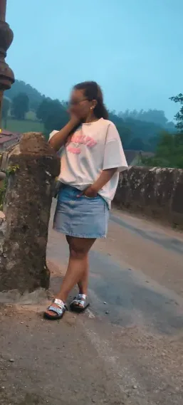 Anja, 32
