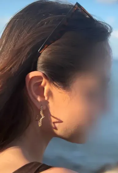 Bianca, 31