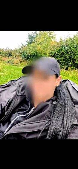 Büsra, 37