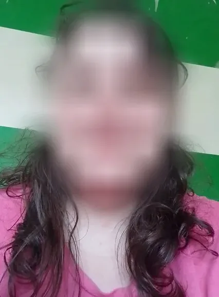 Carina, 37