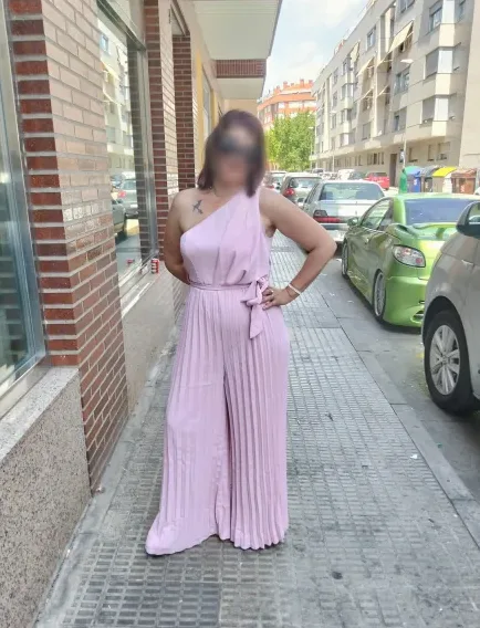 Helena, 39