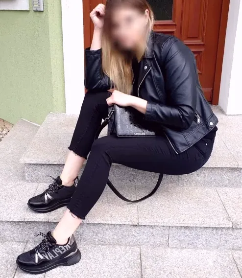 Maren, 37
