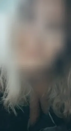 Sarah, 39