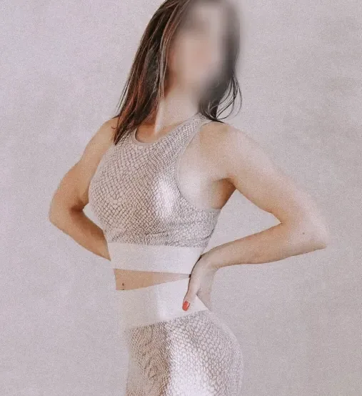 Selina, 36