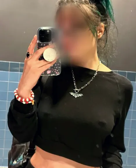 Sophia, 28