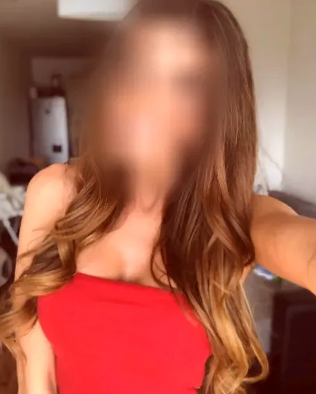 Stefanie, 35